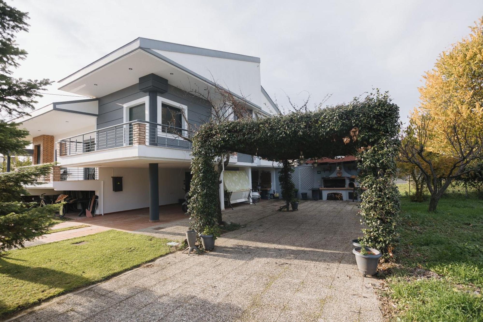 Billiard Home In Trikala Екстер'єр фото
