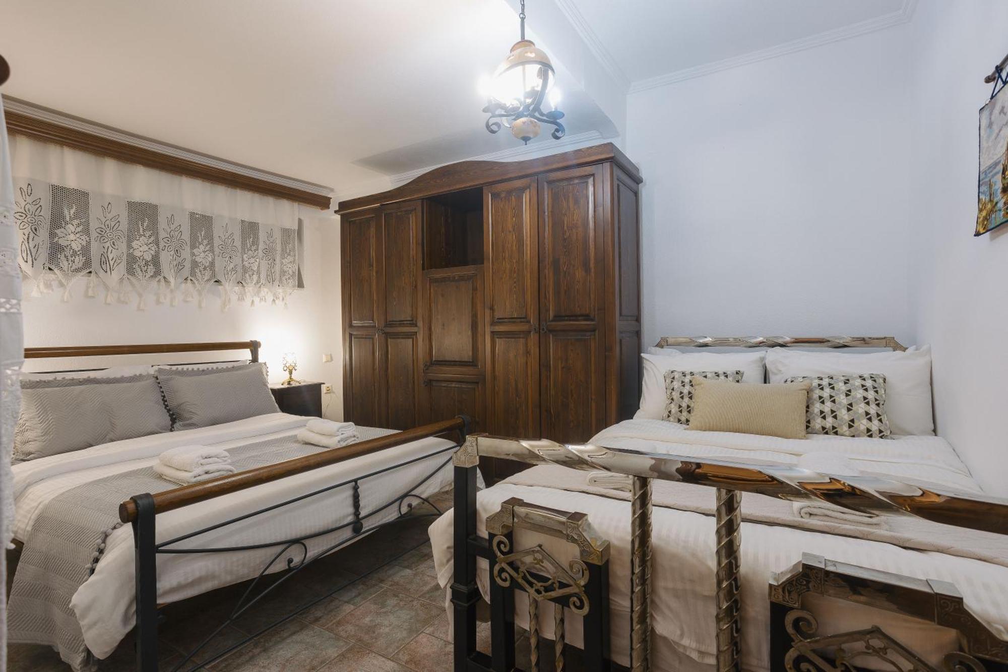 Billiard Home In Trikala Екстер'єр фото