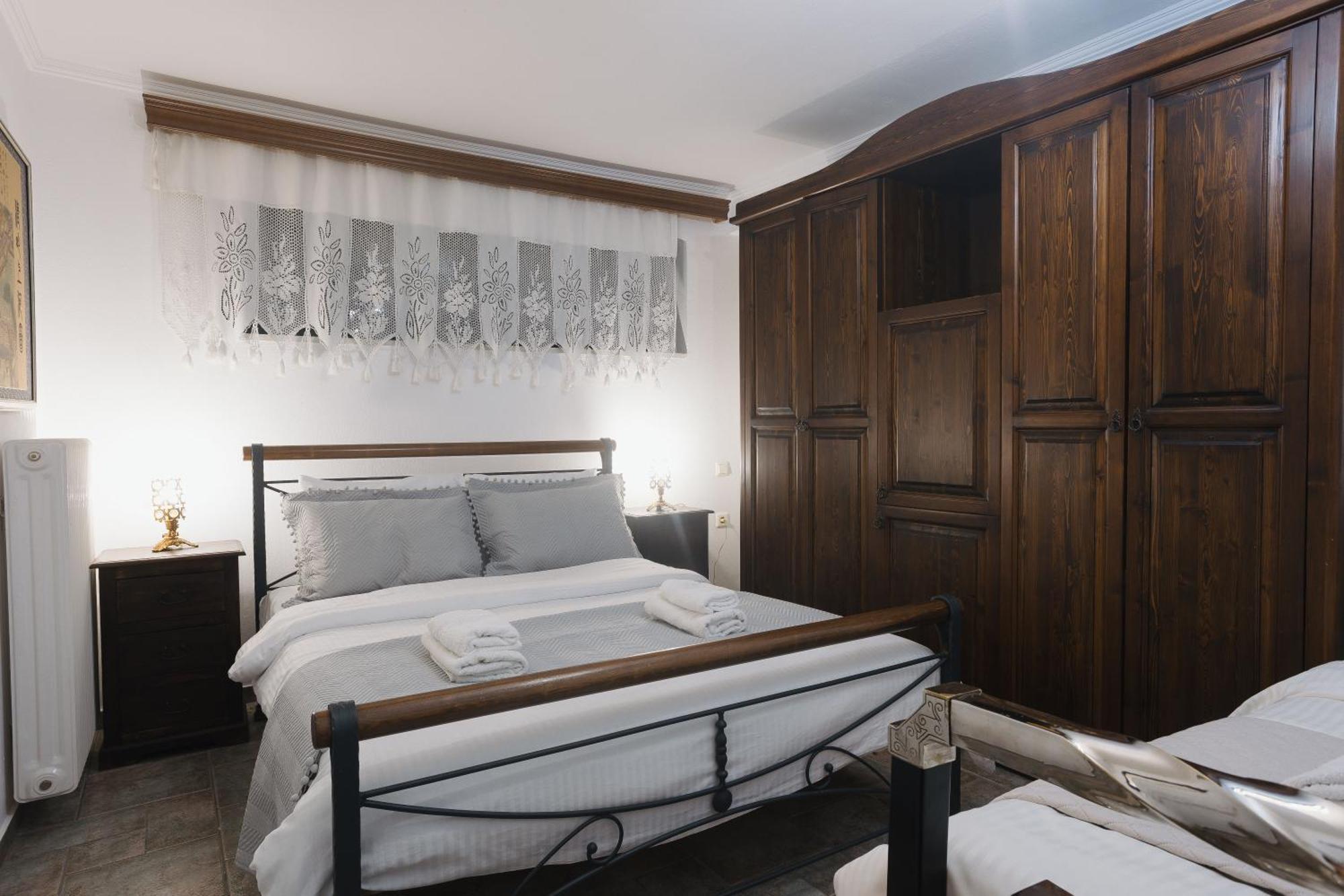 Billiard Home In Trikala Екстер'єр фото